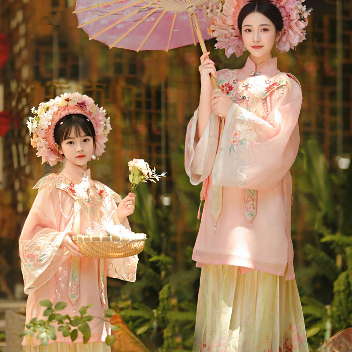 亲子汉服裙夏2026新款旅拍古风摄影儿童古装演出服母女童明制套装