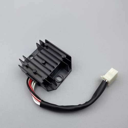 适用 钱江踏板车 宝悦QJ110T-8-8A-11A-11B-11M V悦 整流器充电器
