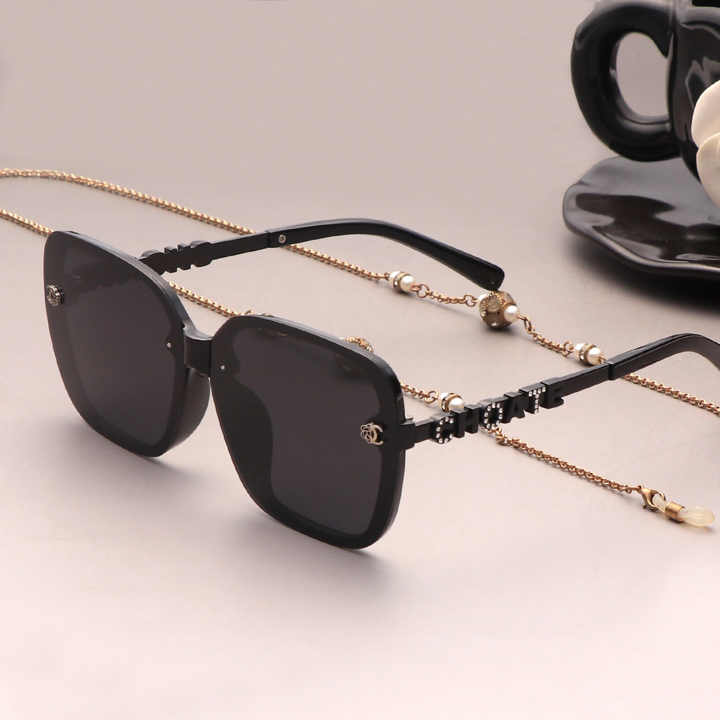 时尚墨镜女士镶钻字母偏光太阳镜潮防晒高级感长圆脸开车护目眼镜