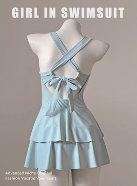 奶呼呼的马卡龙蓝少女泳衣女连体裙式纯欲风露背蝴蝶结可爱带胸垫