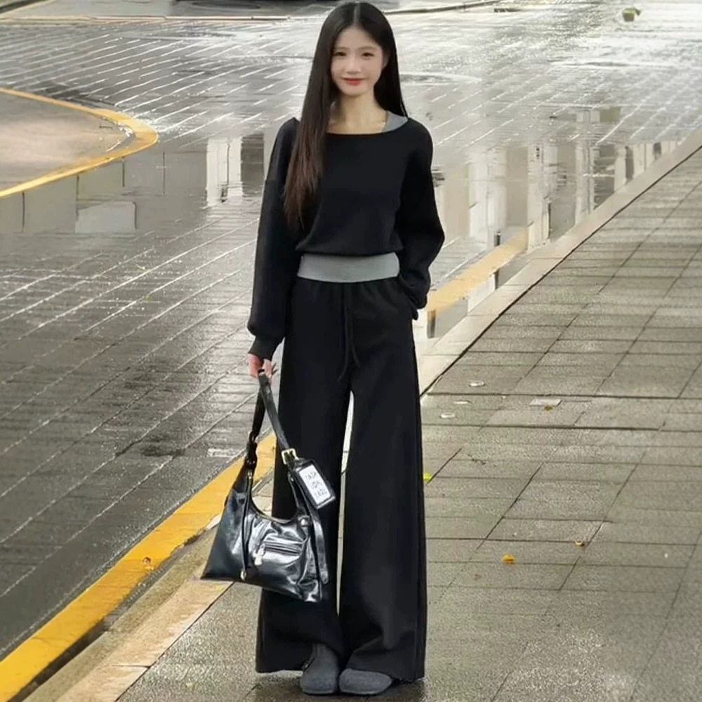 韩系巨好看早秋季穿搭一整套2026新款假两件露肩卫衣女阔腿裤套装