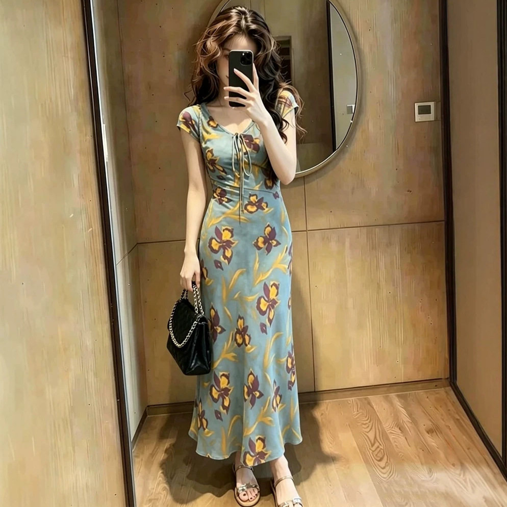 法式绝美长裙夏季新款女装时尚无袖印花裙子修身收腰碎花连衣裙