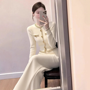 2025秋冬季富家千金高级感气质名媛显瘦小香风白色毛衣裤子套装女