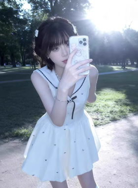 撞色海军领白色无袖连衣裙女2026夏季收腰miu系甜美风花苞短裙子