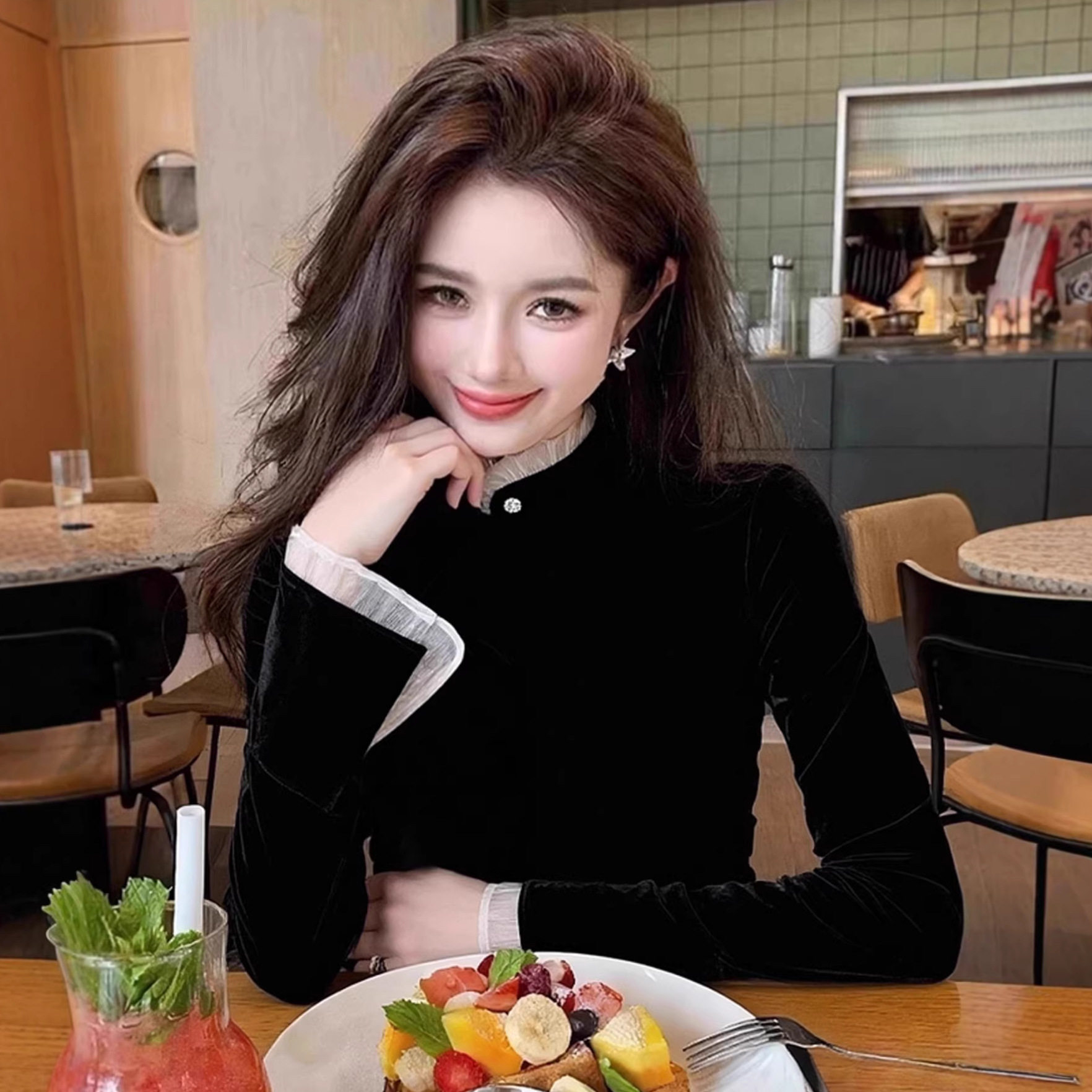 秋冬巨好看气质高级感内搭上衣轻奢洋气减龄黑色丝绒立领内搭衬衫,女装/女士精品,真丝上装,淘宝优惠券,粉丝福利购,淘宝优惠卷