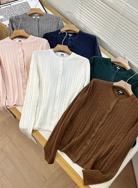 日单优品 秋季女士纽花圆领针织开衫/毛衣外套空调衫通勤 481477