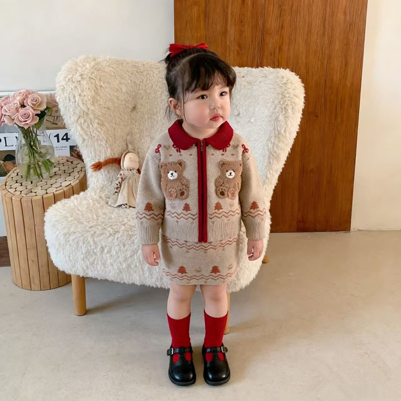 秋冬红色甜美卡通小熊长袖毛衣外套半身裙两件套女童周岁公主套装
