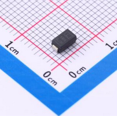 P4SMA440A 静电和浪涌保护(TVS/ESD) 最大耗散功率(W) 400 最大抵