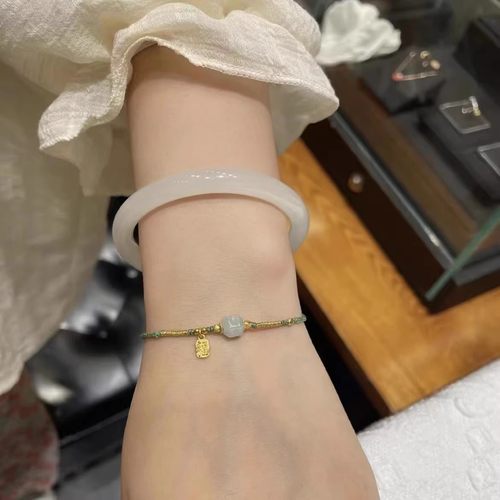 手镯细圆条少女款包邮新疆和田玉