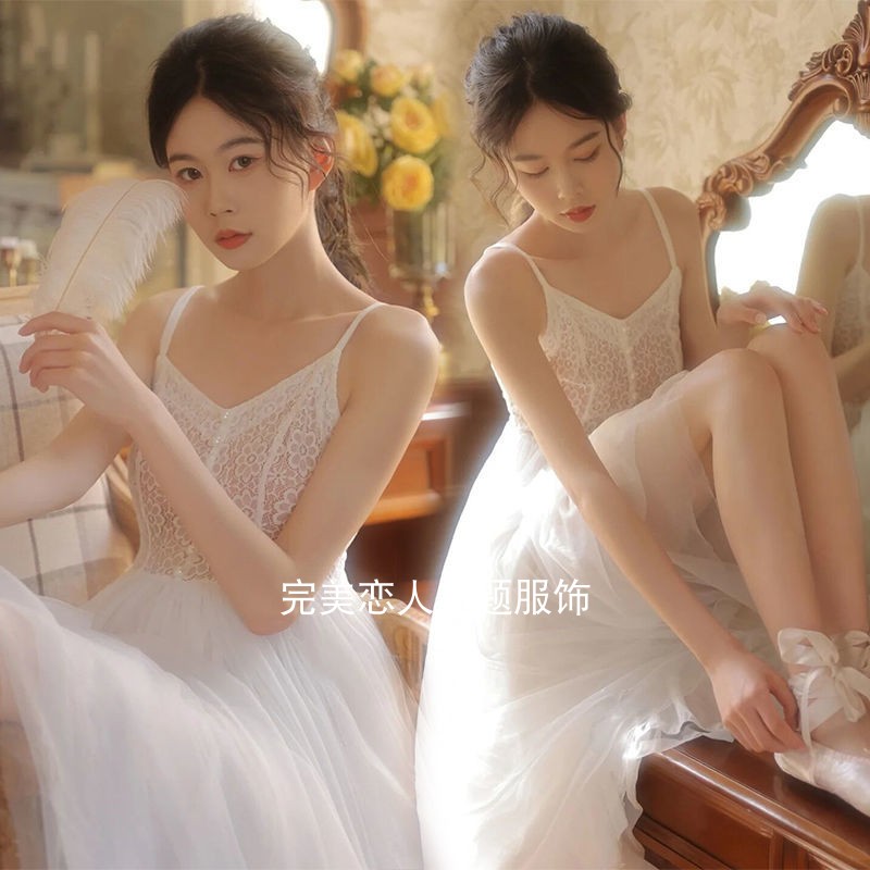 少女吊带纱裙艺术照摄影服装