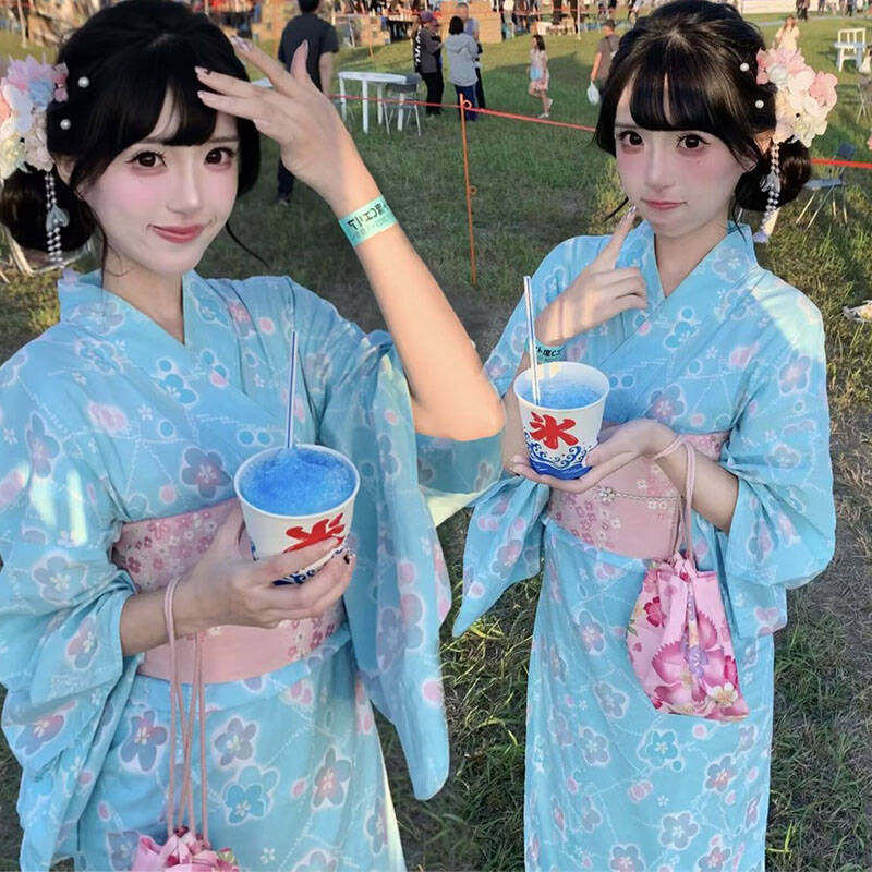 日系和风神明少女甜美浴衣