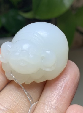 白玉猪生肖吊坠