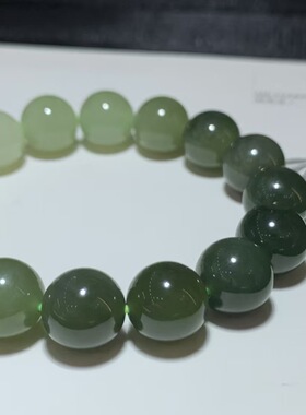 手串卡12mm湖水绿手串湖水绿的湖水绿和田玉