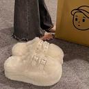 白色绝美厚底皮带扣包头毛毛拖鞋女秋冬外穿2025新款加绒棉鞋增高