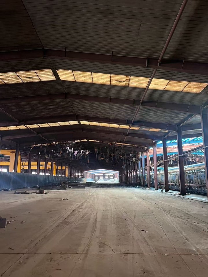 1月31日鄂尔多斯工业园区经一路西的土地使用权及附属厂房网络拍卖公告