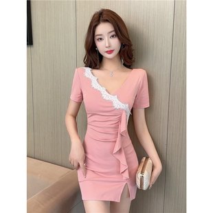 低胸性感连衣裙女新款 蕾丝拼接遮肚子减龄显身材技师工作服 夏季