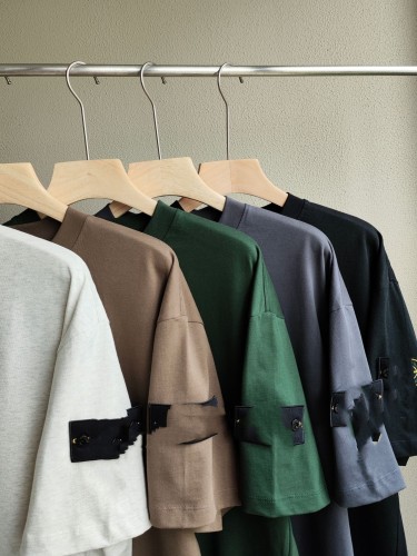 OVERSIZE FIT BADGE T-SHIRT 宽松高克重宽松圆领袖章T恤短袖纯色