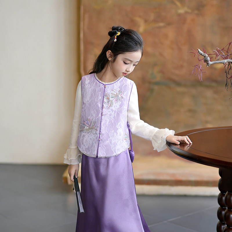 女童新中式国风汉服套装秋装2026新款马甲背心半身裙小女孩三件套