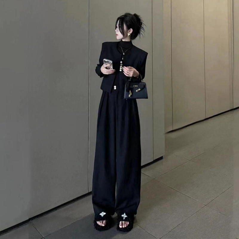 网红爆款国风西装套装女秋新款气质时尚盘扣外套高腰阔腿裤两件套