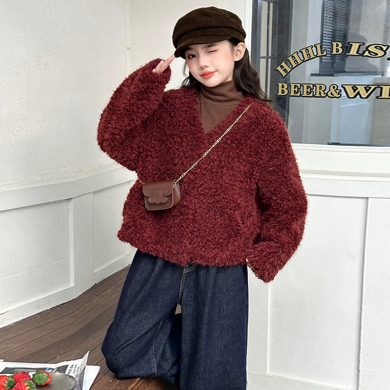 女童外套2025新款冬季中大童红色加厚洋气毛毛衣保暖打底衫牛仔裤