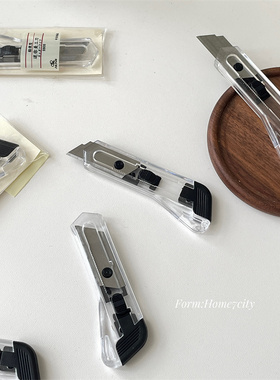 高级黑色迷你开箱刀家用拆快递小刀锋利好用美工刀手工小刀学生