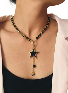 黑色绒布爱心贝母项链