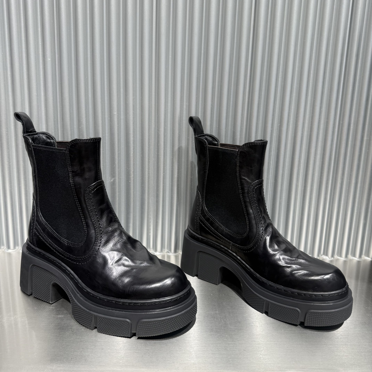 乐魔粗跟马丁靴加绒厚底短靴