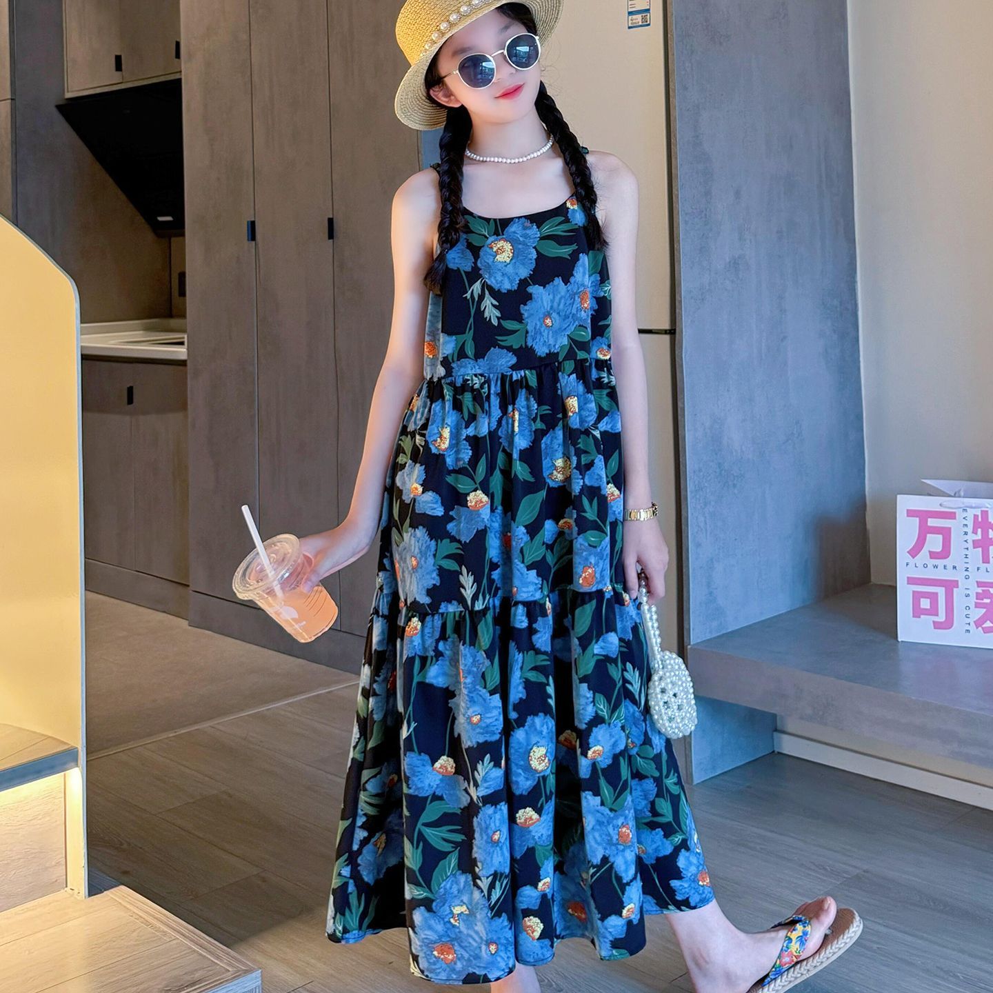 女童海边连衣裙吊带度假风中大童女孩夏天沙滩裙凉快儿童裙子薄款