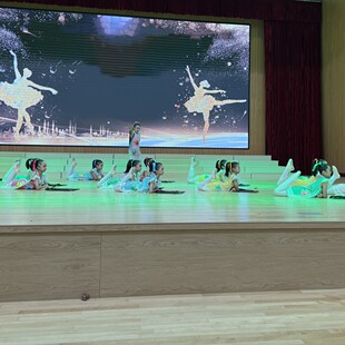 我心中 画小荷风采道具画板抗疫主题舞台剧儿童演出舞蹈表演服W