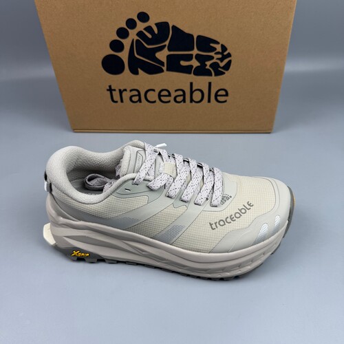 traceable情侣透气减震越野跑鞋