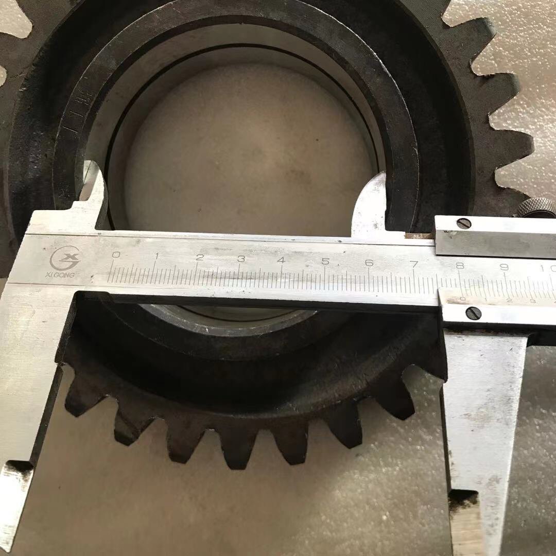 6-1.4米东方红潍坊旋耕机中箱30牙内80外160上双轴承齿轮配件u.