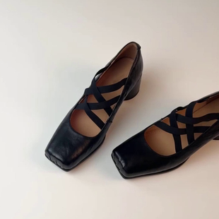 羊皮版~粗跟方头深口单鞋交叉带设计显瘦百搭时尚气质女款小皮鞋