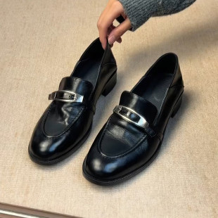 女英伦风黑色真皮乐福鞋 复古通勤一脚蹬小皮鞋 金属扣时尚 羊皮版