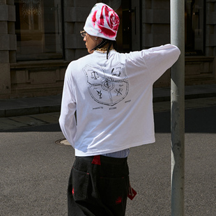 STEEPC T恤 双排扣结构手绘印花boxy短宽长袖