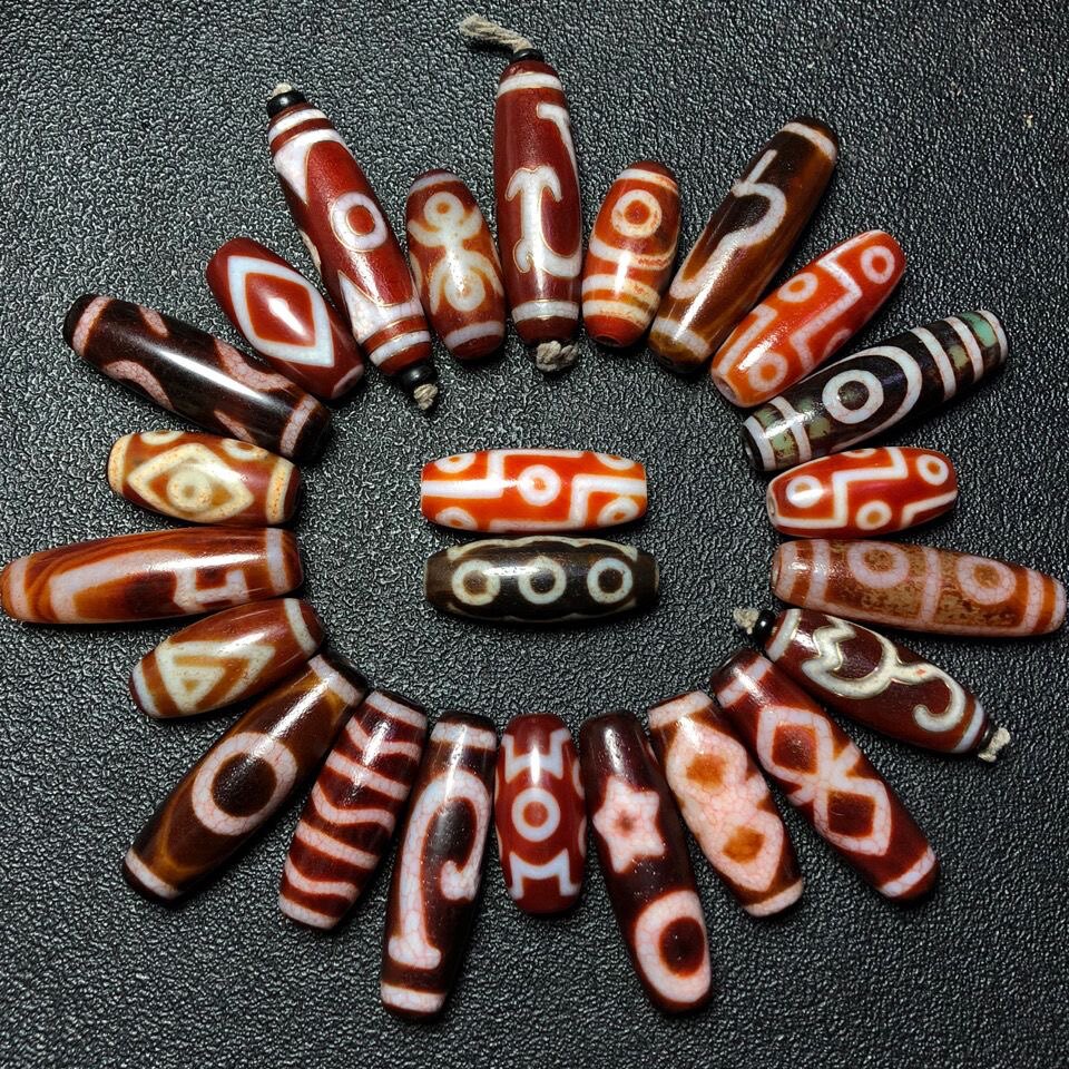 藏传真品高油原矿龙鳞凤血风化包浆龙纹血丝红肉九眼天珠吊坠男女