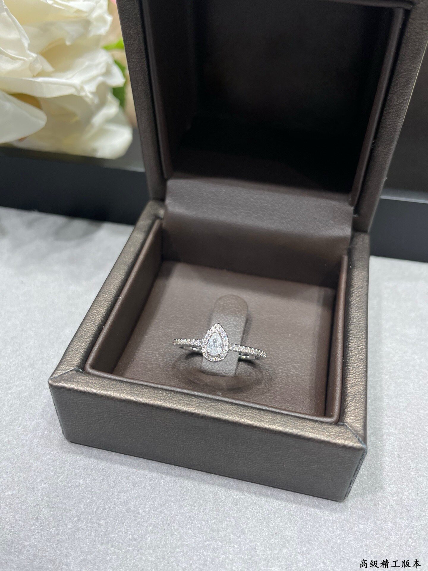 小众风V金爱心单颗水滴满钻戒指经典爆款心形婚戒闺蜜礼物