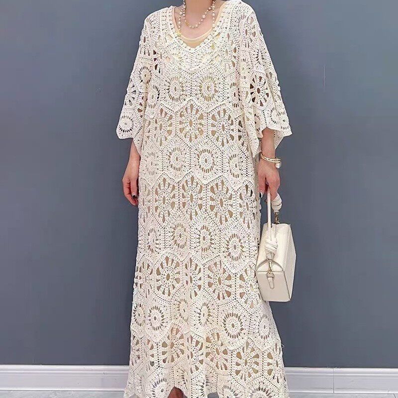 法式小众镂空钩花连衣裙女2026春夏新款高级感优雅宽松罩衫针织裙