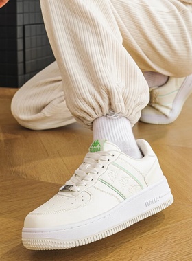 【正品】男鞋轻便学生厚底运动板鞋K0EW5CC06CJ-3130