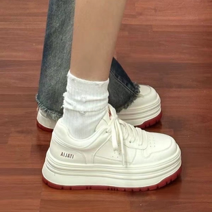 K0E25CC55J 舒适百搭防滑耐磨低帮板鞋 女款 012A 微瑕