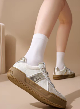 【正品】女款柔软鞋面轻松脚感防滑低帮板鞋K0E45CC43J-