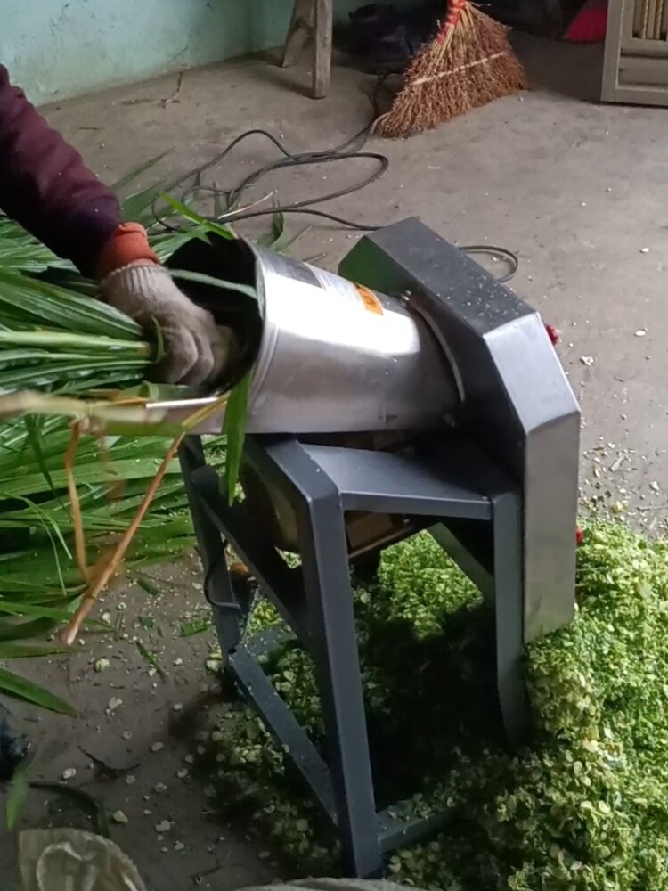 电动猪草机碎草机切草机猪鸡鸭鹅养殖小型家用粉碎机饲料机铡草机