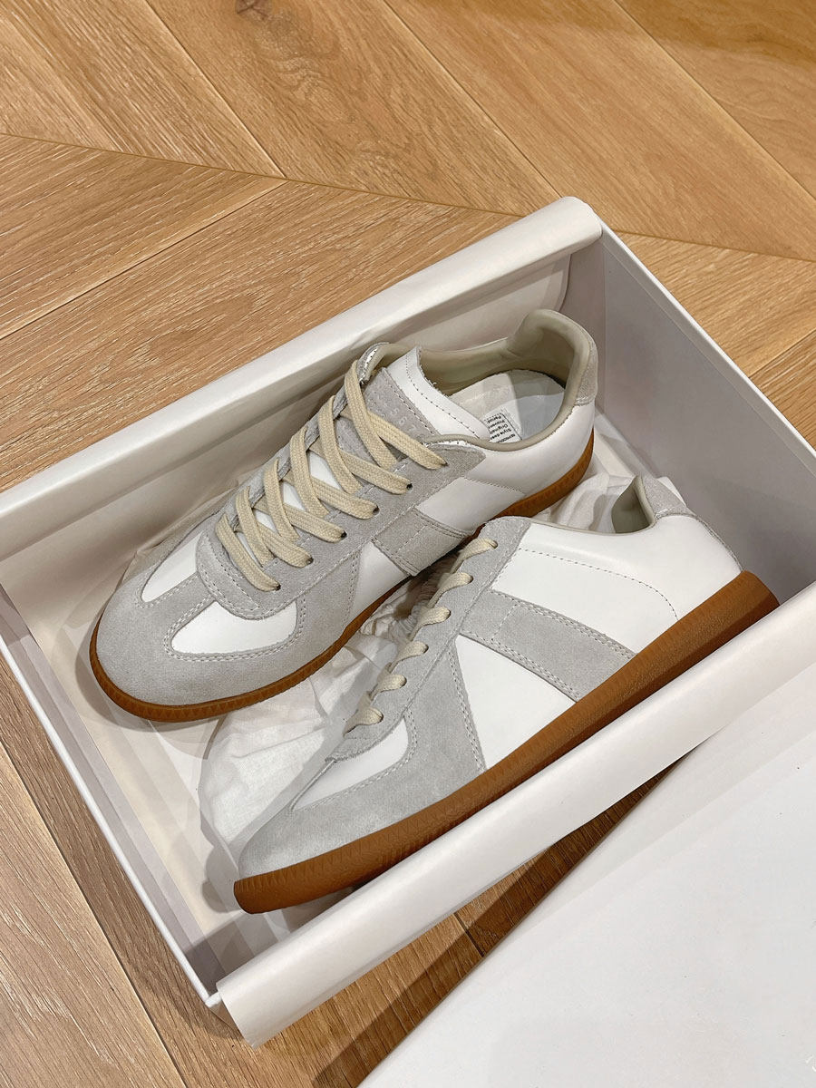 Top-Style Moral Training Shoes for Men and Women Couples' White Sneakers, 2026 New Genuine Leather Lace-Up Vintage Sport Casual Flat Sneakers