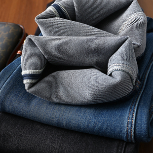 锁温蓄热一条过冬 魔羽鹅绒加绒四面弹显瘦直筒牛仔裤 女 折