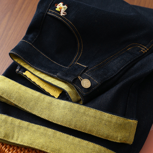 经典 淘么淘 时尚 单品 女 丹宁撞色翻边小马刺绣显瘦高腰阔腿牛仔裤