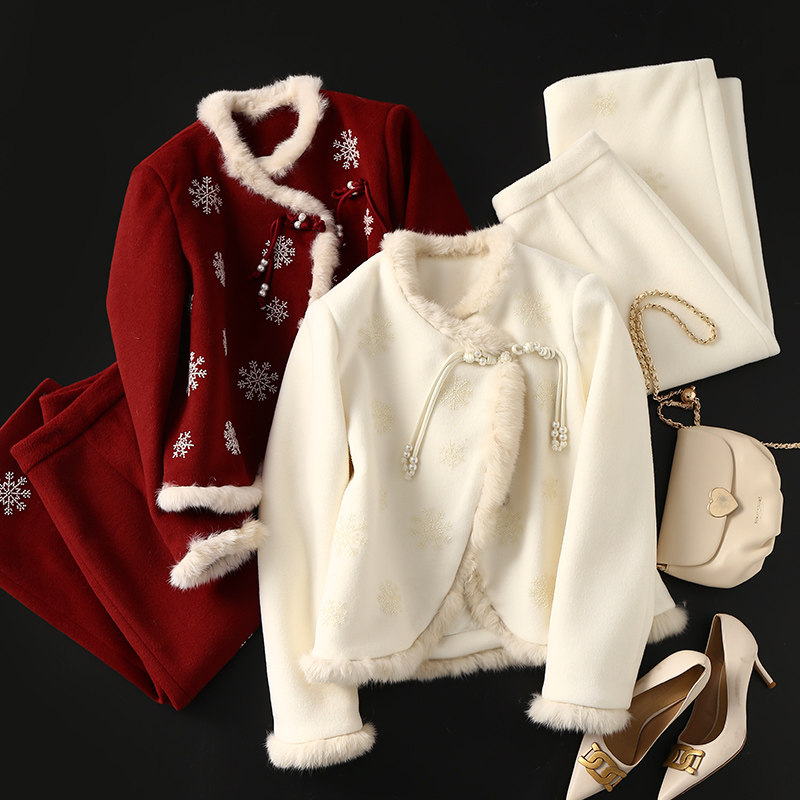 【特】 新年套装轻奢雪花串珠拼兔毛盘扣毛呢羽绒服+半裙两件套,女装/女士精品,时尚套装,淘宝优惠券,粉丝福利购,淘宝优惠卷