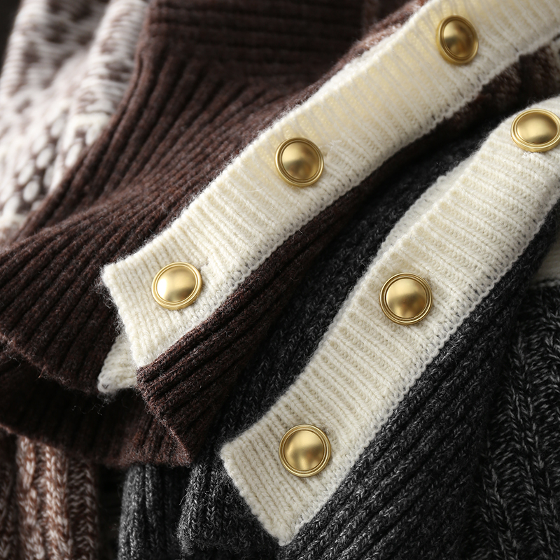 淘么淘 复古腔调10足费尔岛大翻领撞色条纹金扣花纱羊毛针织毛衣