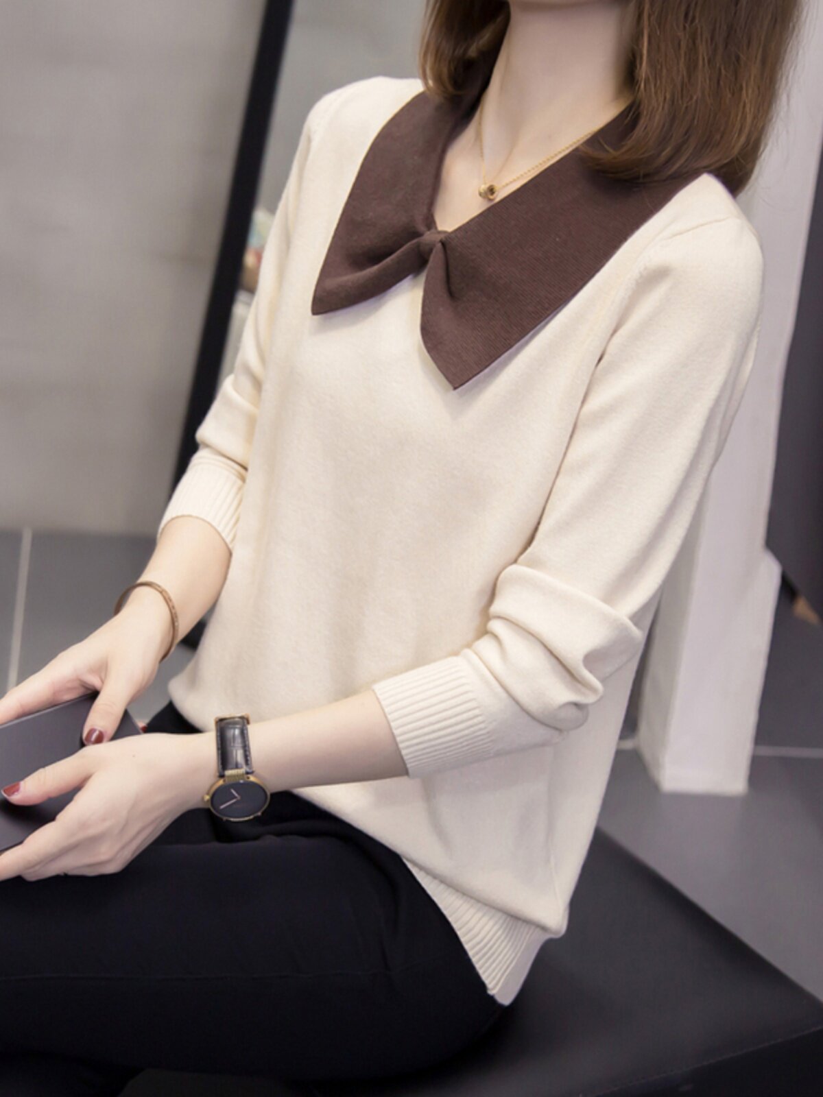 EARLY AUTUMN WOMENS PLUS-SIZE FOREIGN AGE-REDUCING KNITWEAR TOP FAT MM LOOSE 200 POUNDS TO COVER THE BELLY AND LOOK THIN V-NECK SWEATER WOMEN