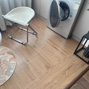 工厂批发LVT乙烯基地板办公楼会议室石塑地板商铺服装店PVC地板胶