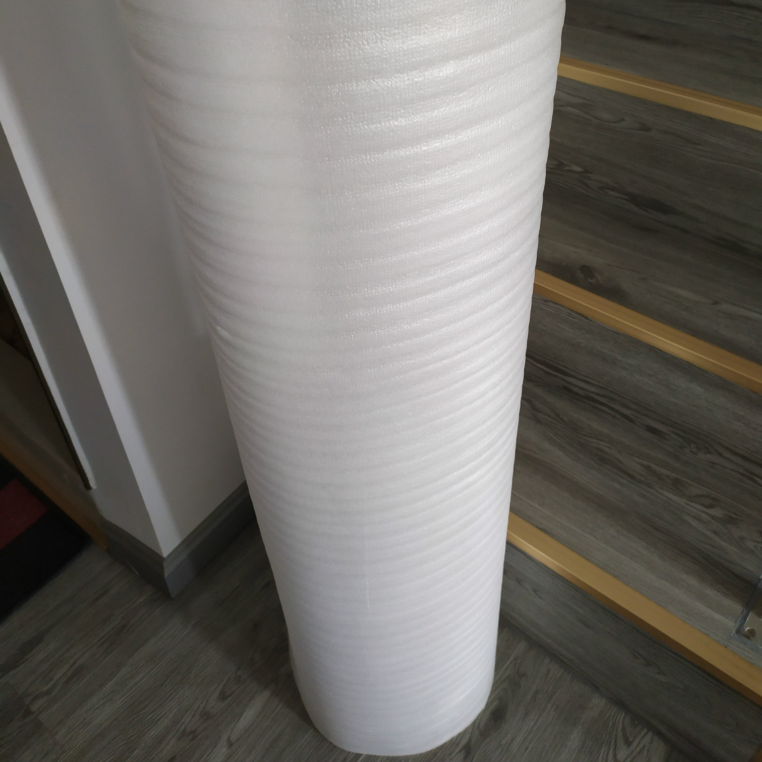 木地板带膜防潮棉阻隔水气珍珠棉图片