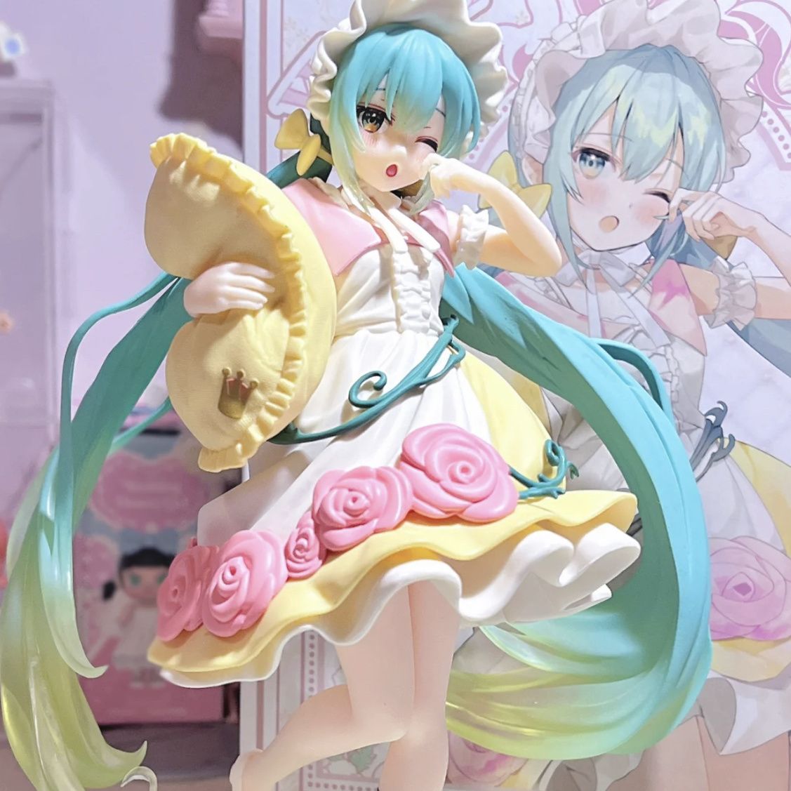 初音未来手办童话仙境睡美人长发公主景品桌面机箱车载摆件礼物